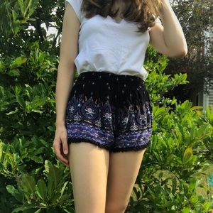 Patterned Mudd Flowy Shorts